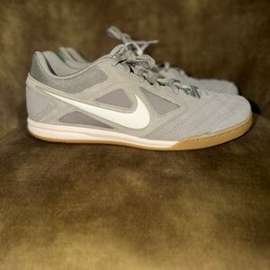 Nike Gato Light Army Gum Sole Indoor Shoes Men’s